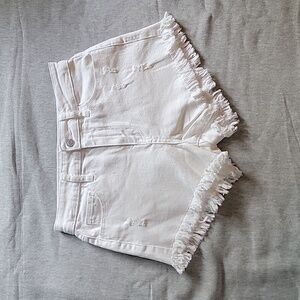 NO BOUNDARIES Sz 5 White Jean Shorts
